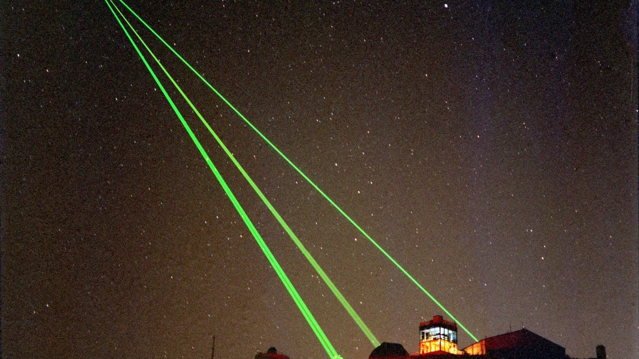 Starfire Optical Range three lasers into space