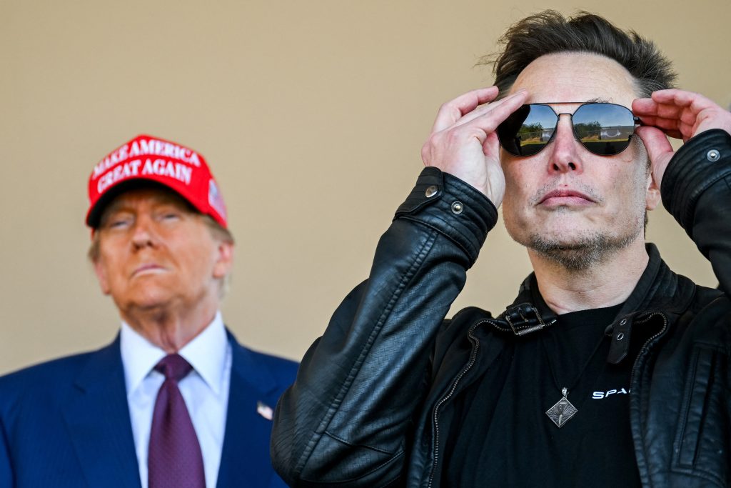 Donald Trump Watches SpaceX Launch its sixth test flight of Starship Spacecraft