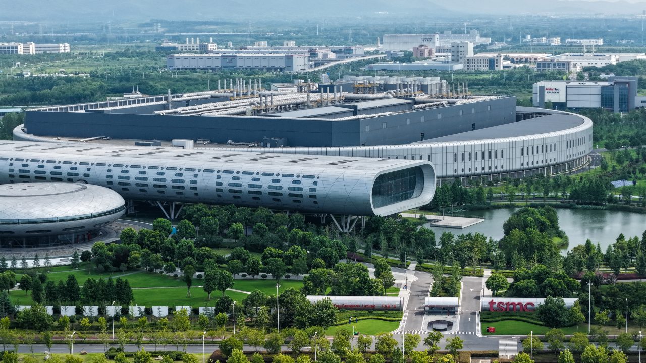 CHINA ECONOMY TRADE MANUFACTURING