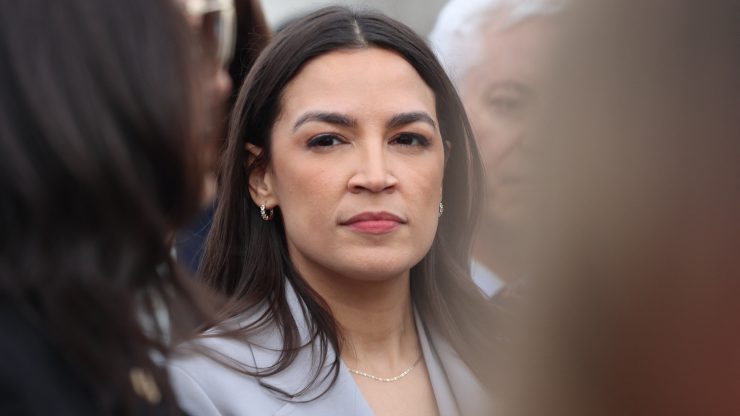 AFP Q NR v HighRes AlexandriaOcasioCortezSpeaksInSupportOfDefiance