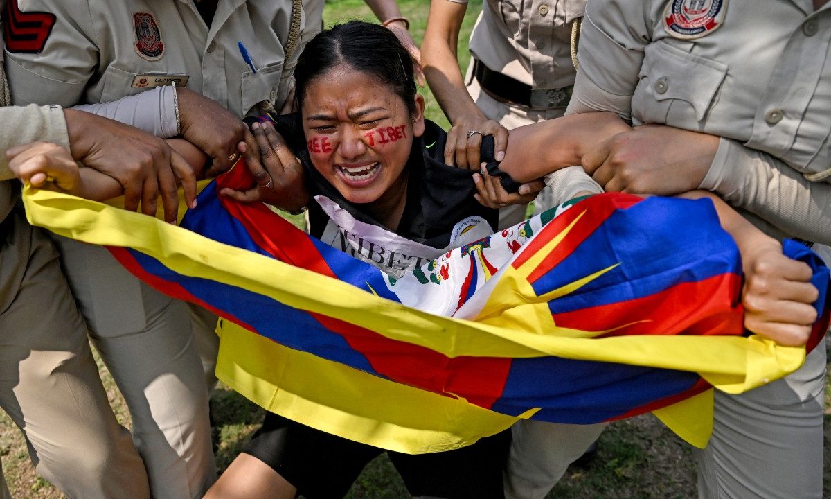 AFP A M ZF v MidRes TopshotIndiaChinaTibetProtest