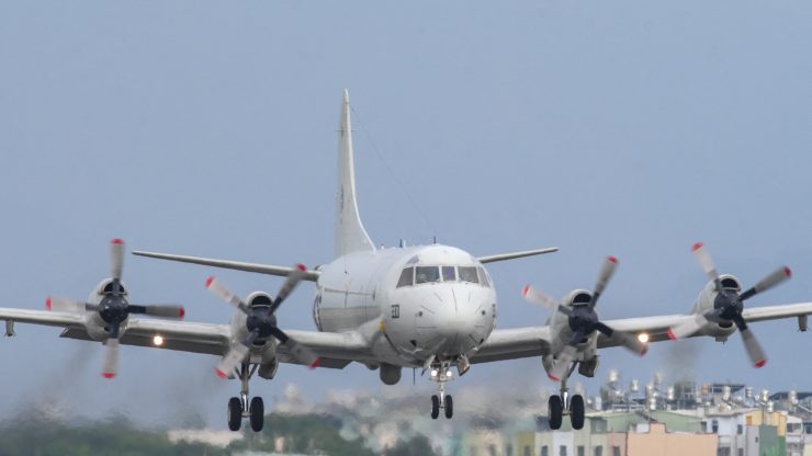 AFP H EW v HighRes TaiwanDefenseDrill